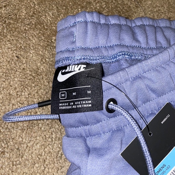 🚫SOLD🚫 - Picture 5 of 7